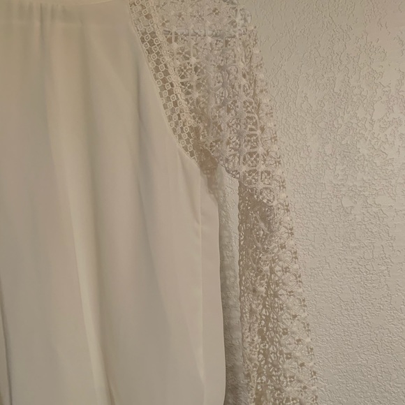 Loft Top - Picture 2 of 5